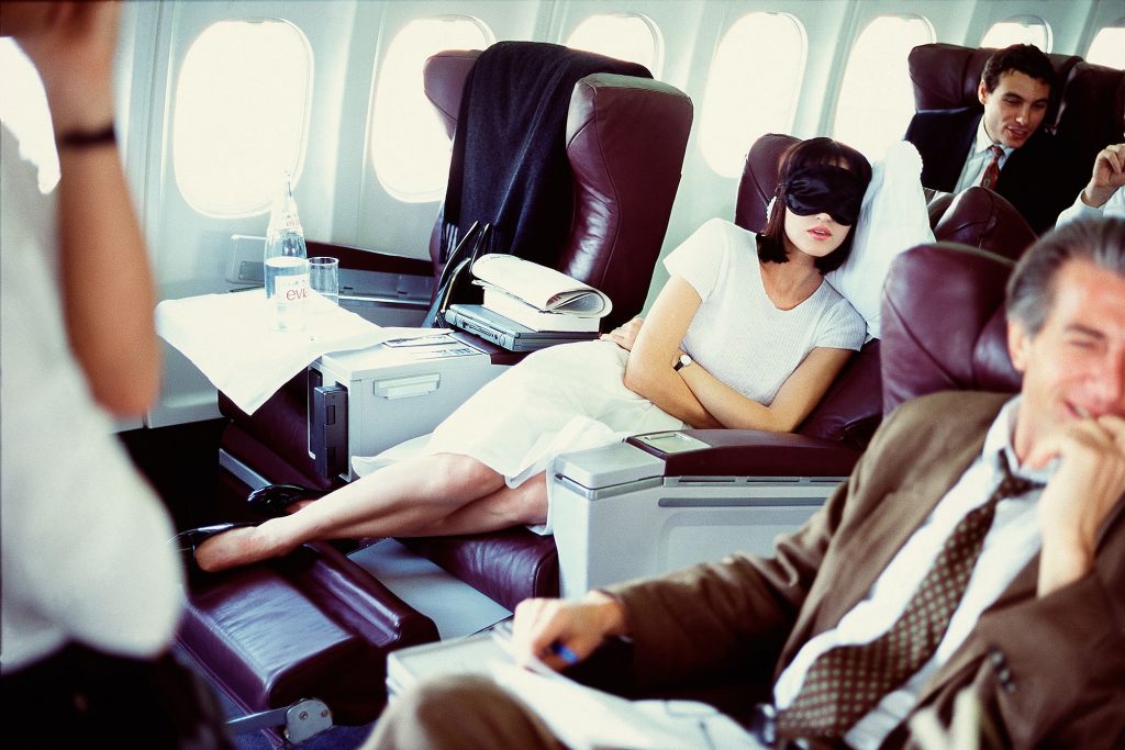 Flying Etiquette – 10 Tips to Remember